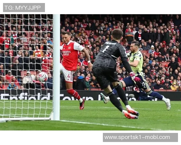 桑德兰主场领先利兹联扎卡助攻阿迪格拉精彩破门布罗比头球遗憾中楣